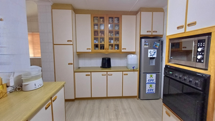 4 Bedroom Property for Sale in Vanes Estate Eastern Cape